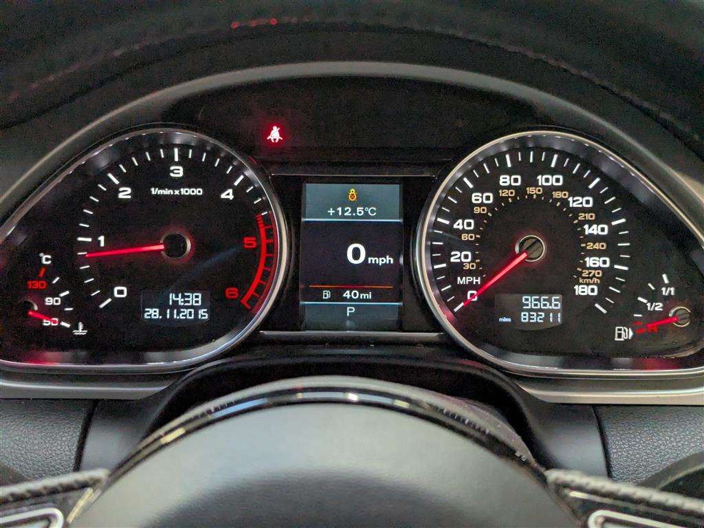 <p>2013 AUDI Q7 S LINE + TDI QUATTRO A</p>