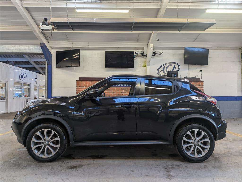 <p>2015 NISSAN JUKE TEKNA DCI</p>