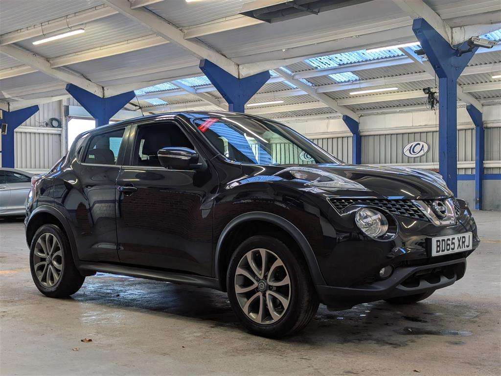 <p>2015 NISSAN JUKE TEKNA DCI</p>