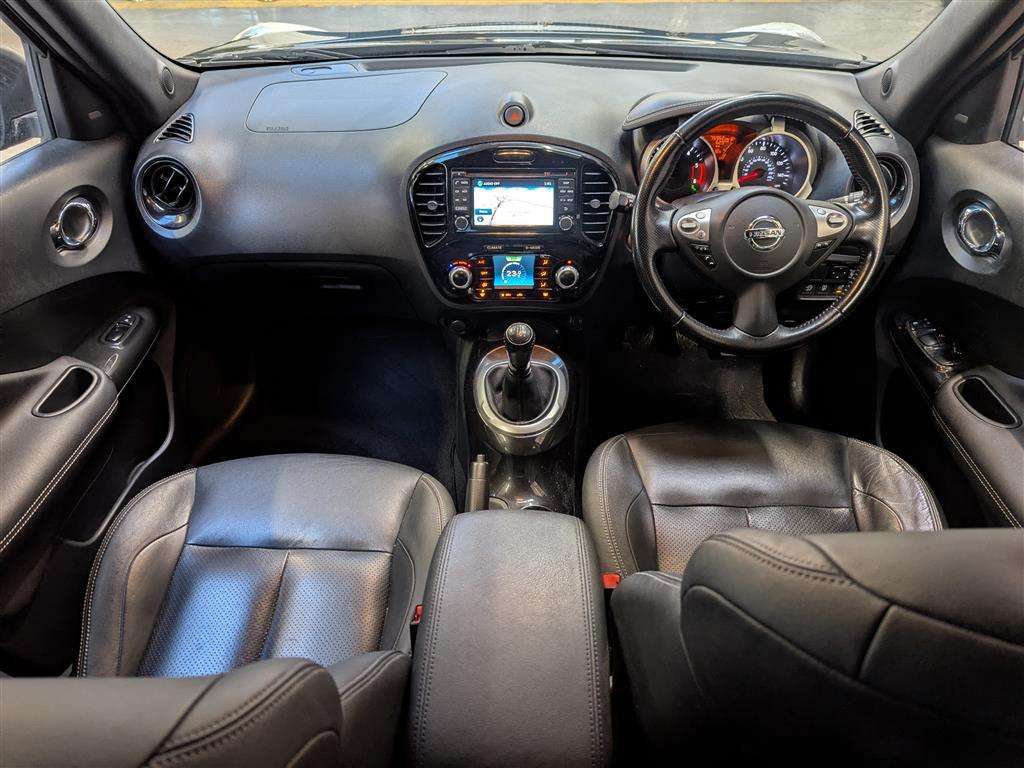 <p>2015 NISSAN JUKE TEKNA DCI</p>