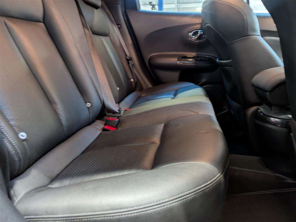 <p>2015 NISSAN JUKE TEKNA DCI</p>