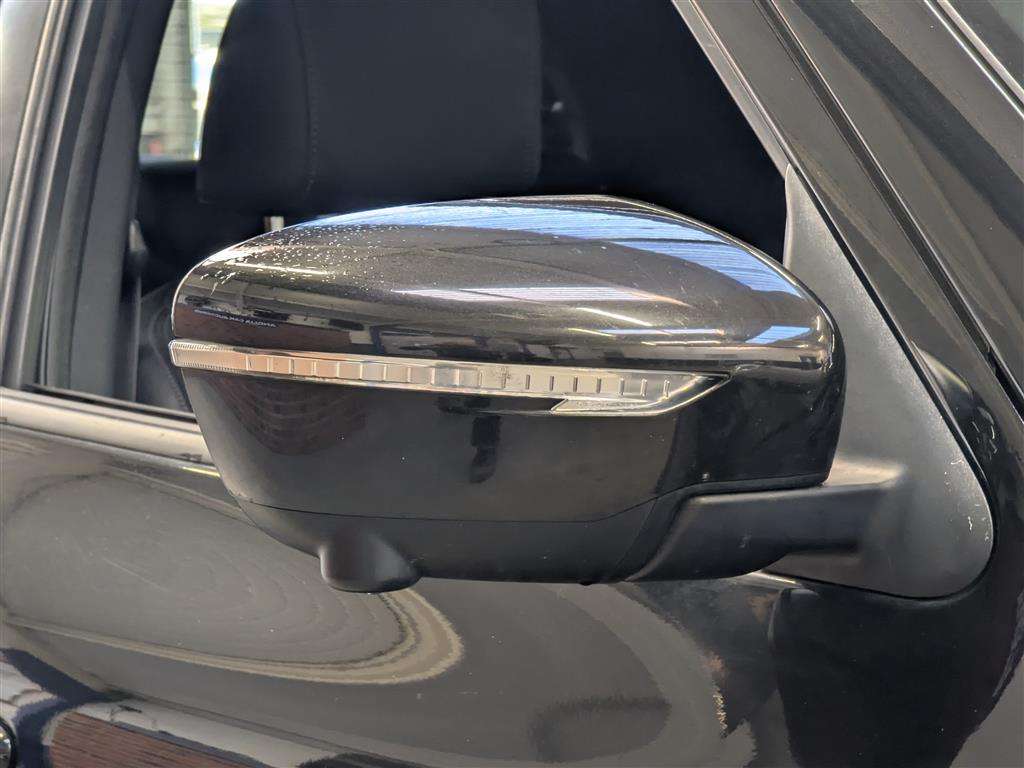 <p>2015 NISSAN JUKE TEKNA DCI</p>