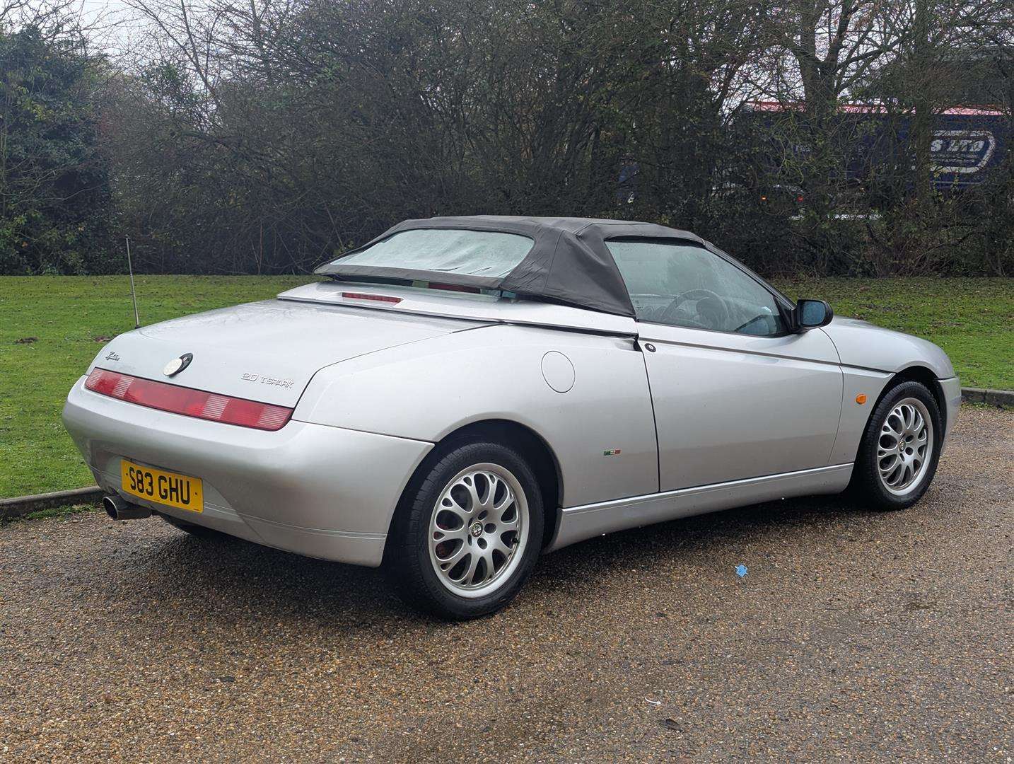 <p>1998 ALFA ROMEO SPIDER LUSSO T-SPARK 16V</p>