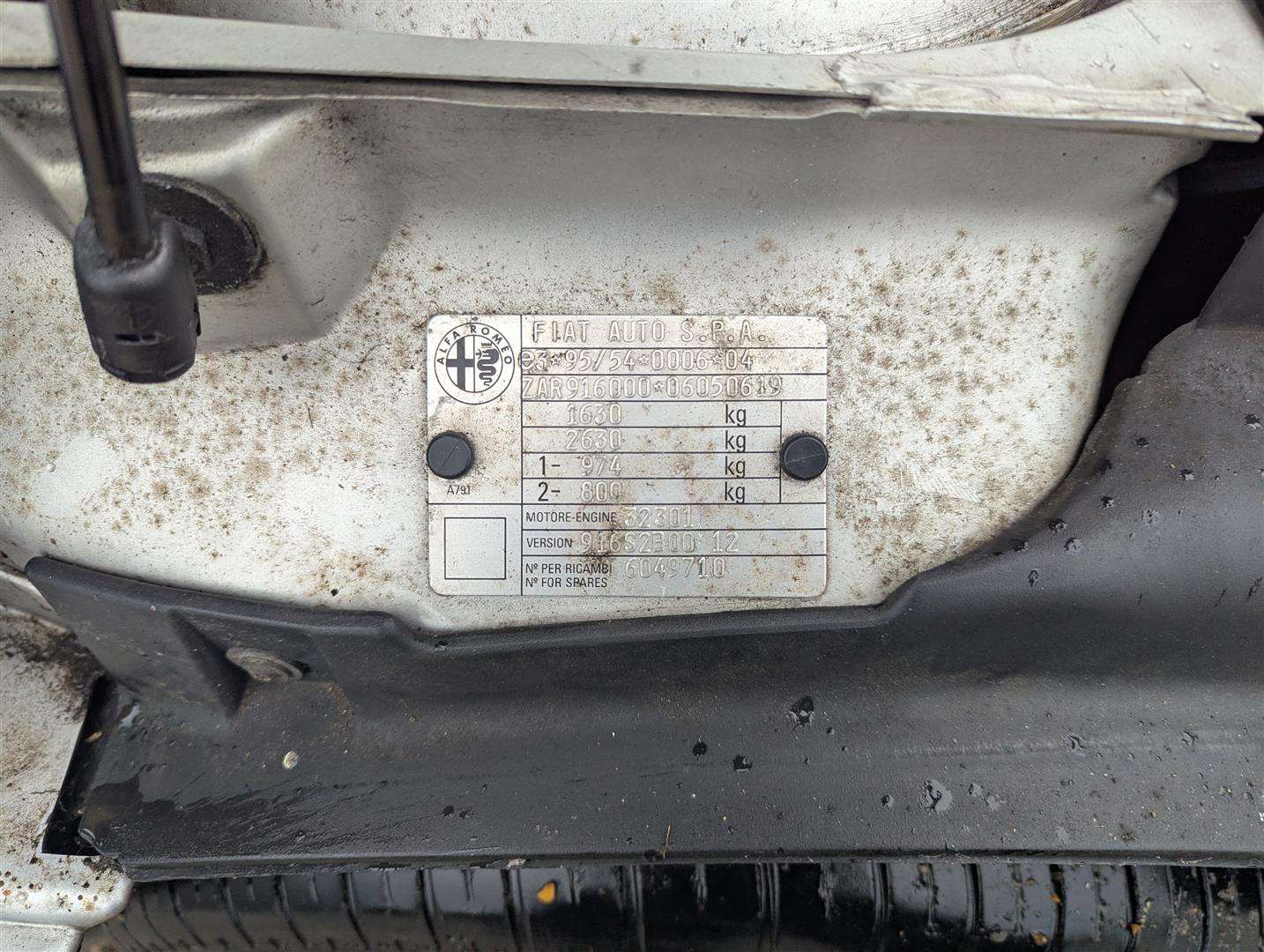 <p>1998 ALFA ROMEO SPIDER LUSSO T-SPARK 16V</p>