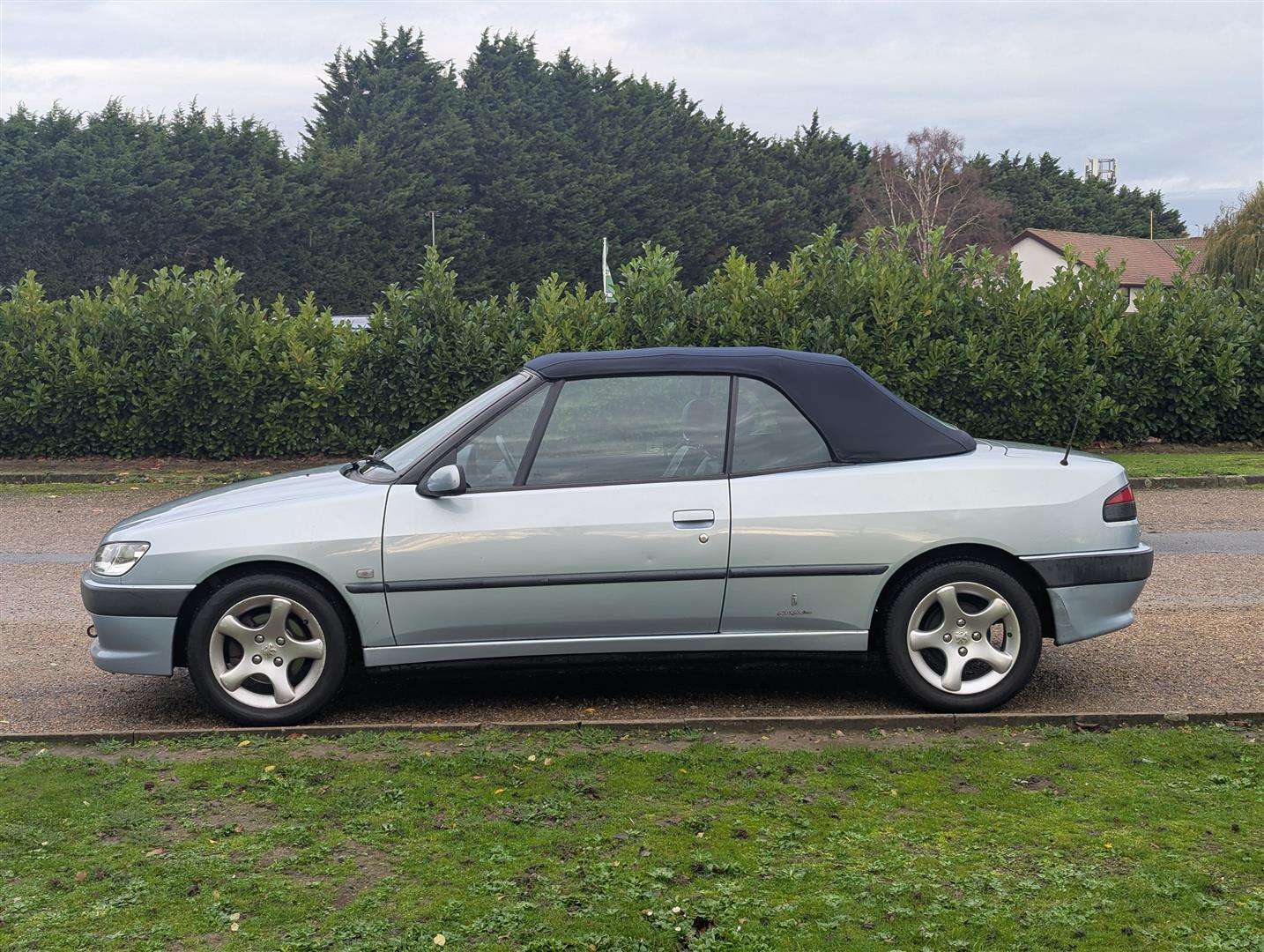 <p>2001 PEUGEOT 306 CABRIOLET S 16V</p>