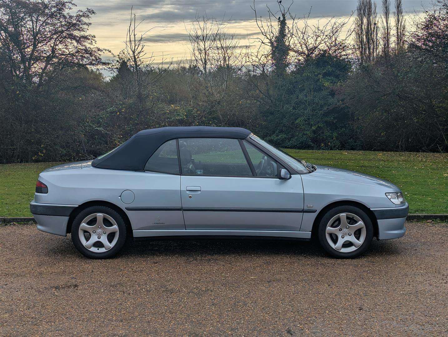 <p>2001 PEUGEOT 306 CABRIOLET S 16V</p>