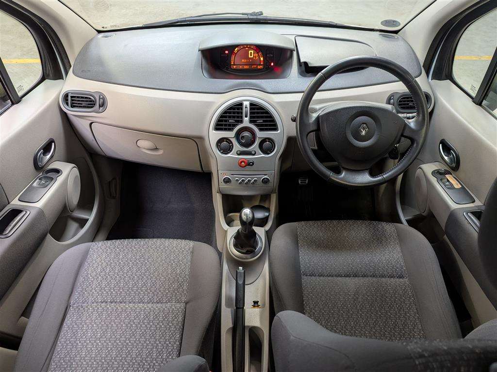 <p>2004 RENAULT MODUS DYNAMIQUE 16V</p>