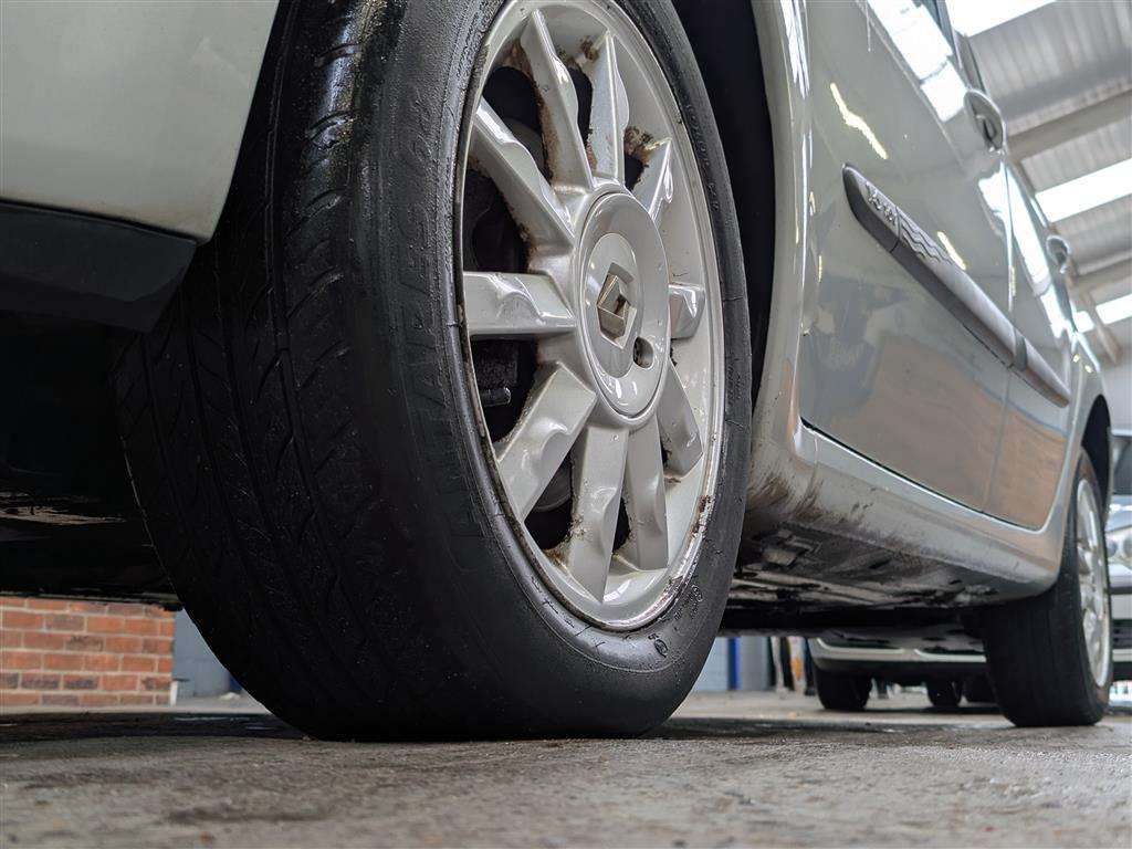 <p>2004 RENAULT MODUS DYNAMIQUE 16V</p>