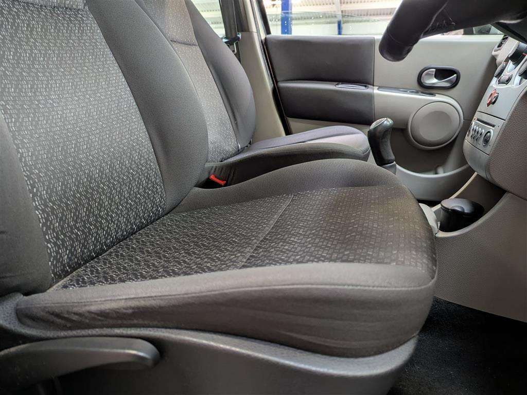 <p>2004 RENAULT MODUS DYNAMIQUE 16V</p>