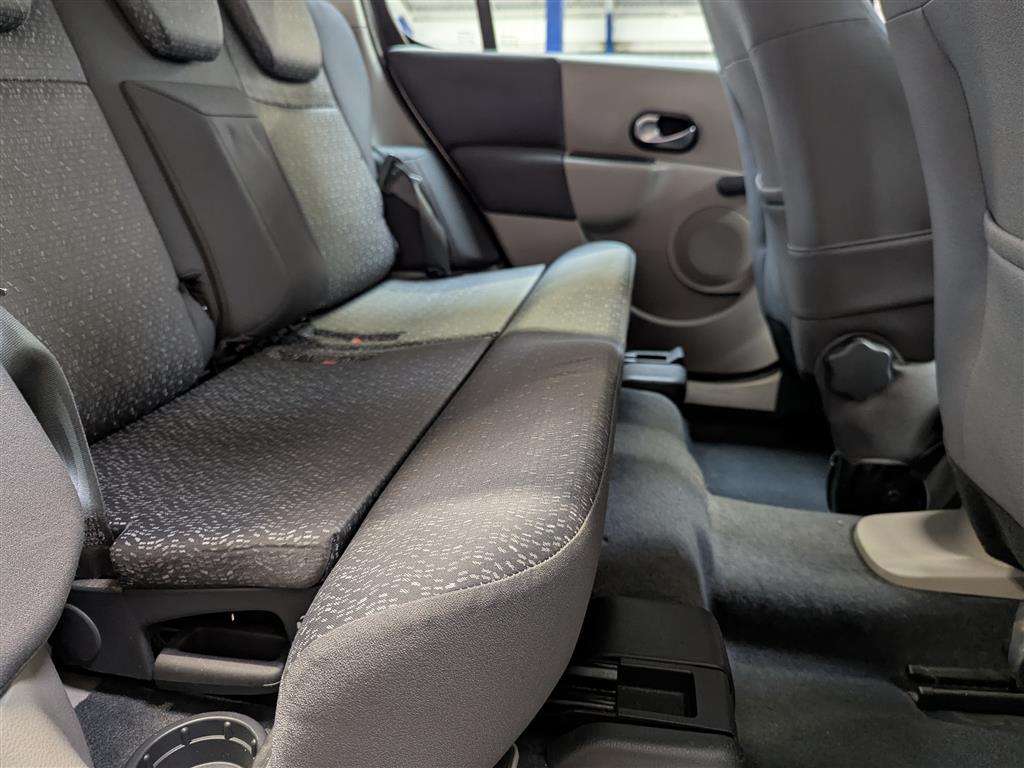 <p>2004 RENAULT MODUS DYNAMIQUE 16V</p>