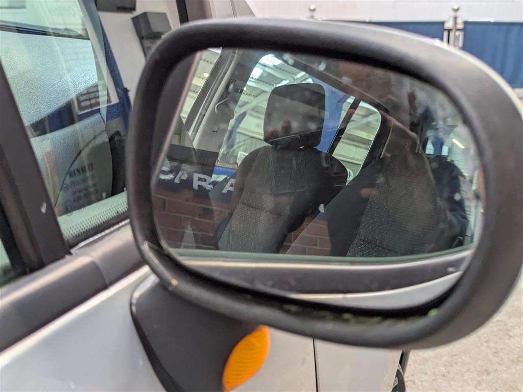 <p>2004 RENAULT MODUS DYNAMIQUE 16V</p>