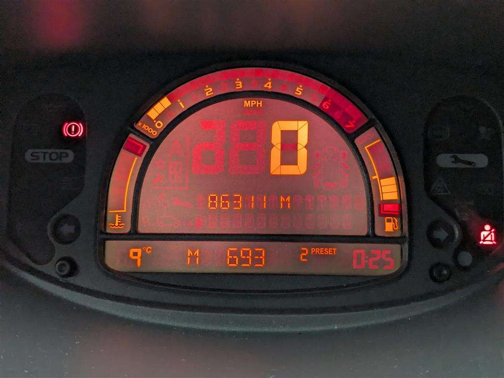 <p>2004 RENAULT MODUS DYNAMIQUE 16V</p>