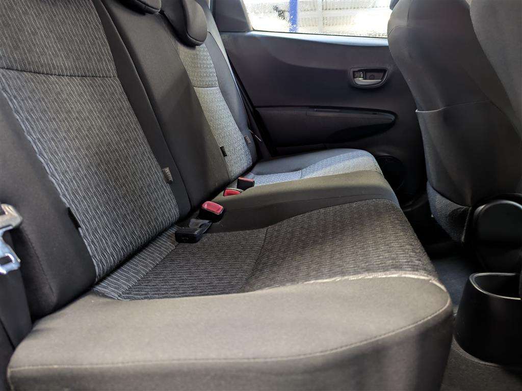 <p>2014 TOYOTA YARIS ICON + D-4D</p>