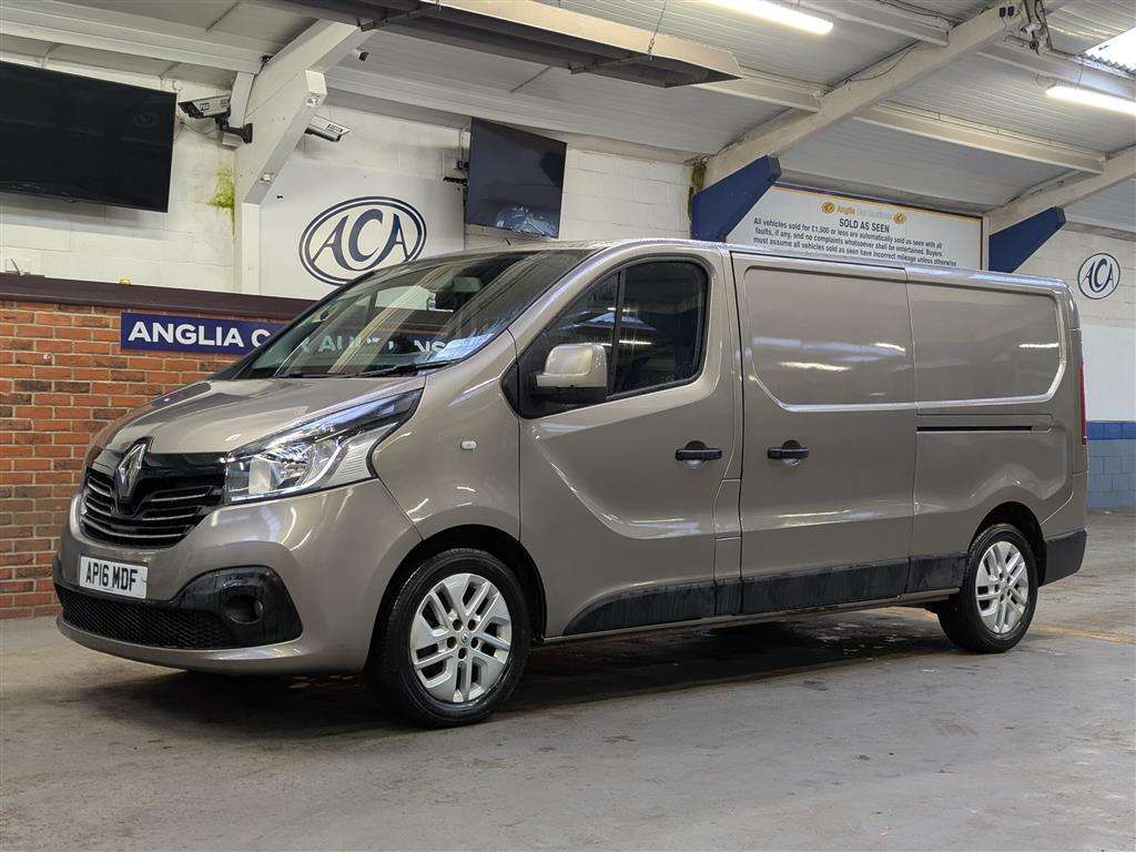 <p>2016 RENAULT TRAFIC LL29 SPORT ENERGY</p>