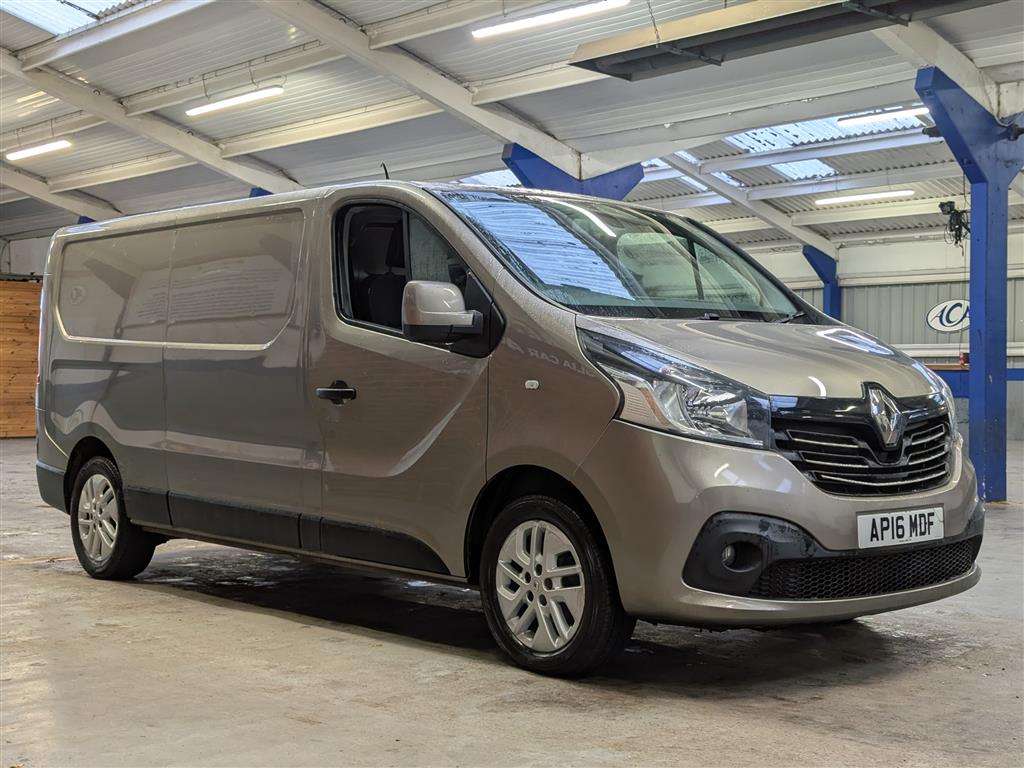 <p>2016 RENAULT TRAFIC LL29 SPORT ENERGY</p>