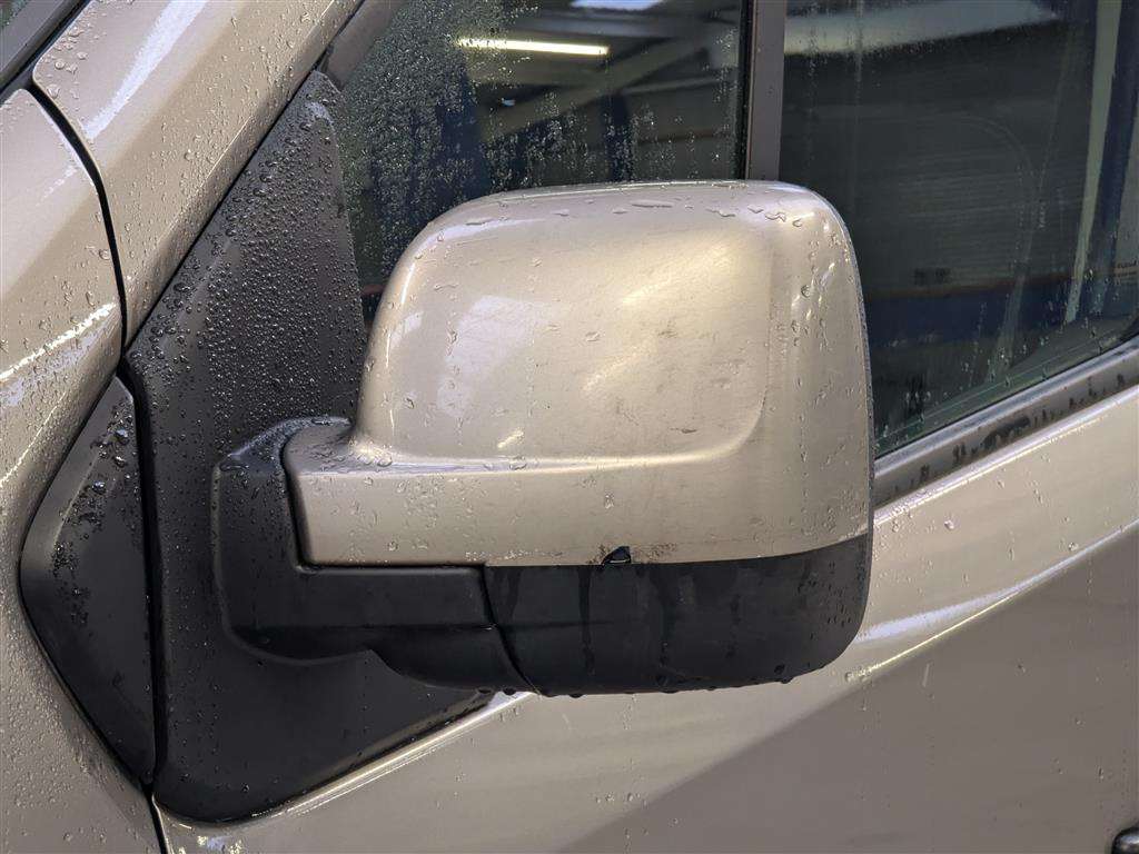 <p>2016 RENAULT TRAFIC LL29 SPORT ENERGY</p>