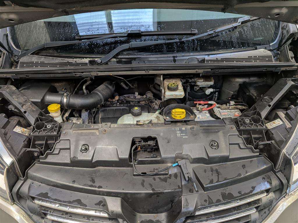 <p>2016 RENAULT TRAFIC LL29 SPORT ENERGY</p>