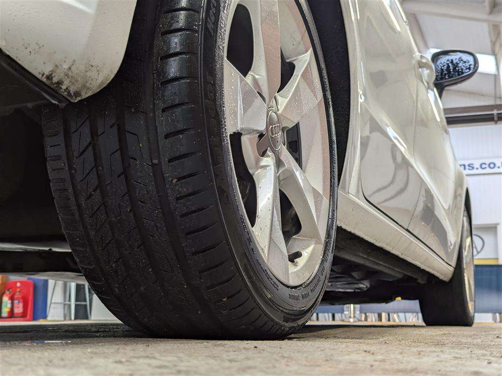 <p>2016 AUDI A1 SPORT TFSI</p>