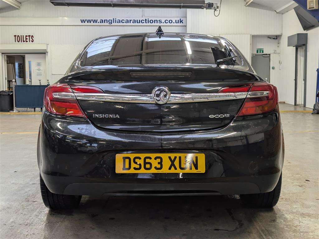 <p>2013 VAUXHALL INSIGNIA DESIGN CDTI ECO</p>