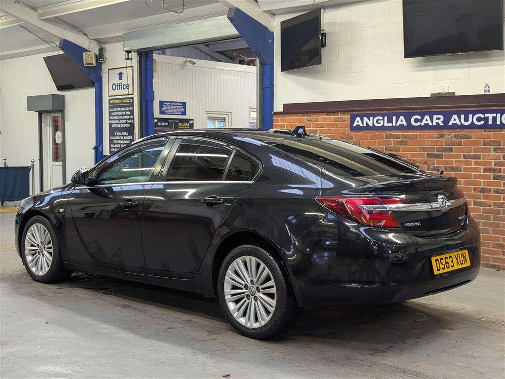 <p>2013 VAUXHALL INSIGNIA DESIGN CDTI ECO</p>