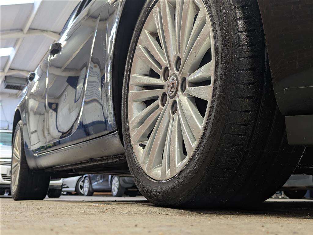 <p>2013 VAUXHALL INSIGNIA DESIGN CDTI ECO</p>