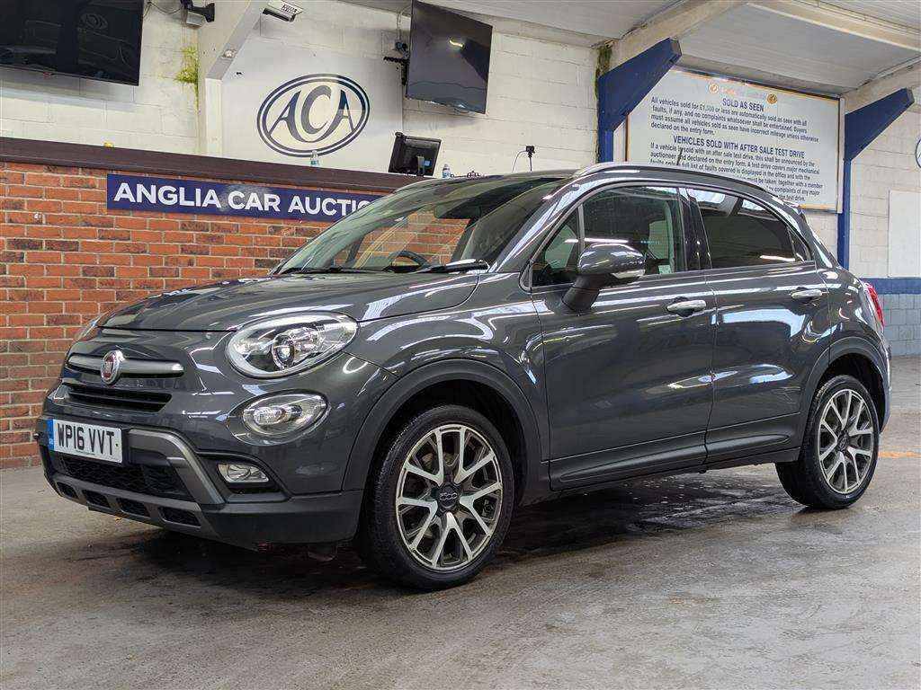 <p>2016 FIAT 500X CROSS + MULTIJET</p>