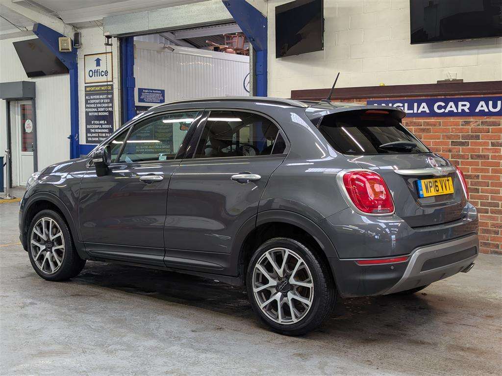 <p>2016 FIAT 500X CROSS + MULTIJET</p>