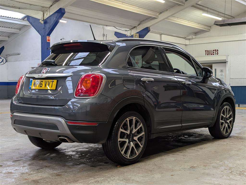 <p>2016 FIAT 500X CROSS + MULTIJET</p>