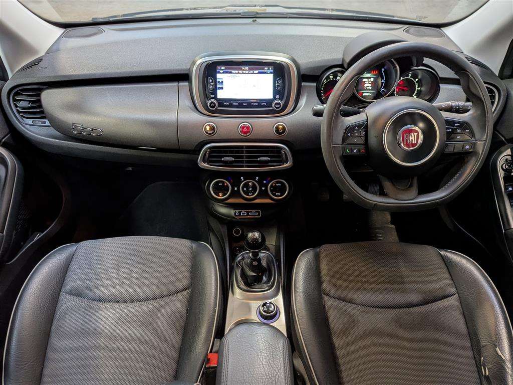 <p>2016 FIAT 500X CROSS + MULTIJET</p>