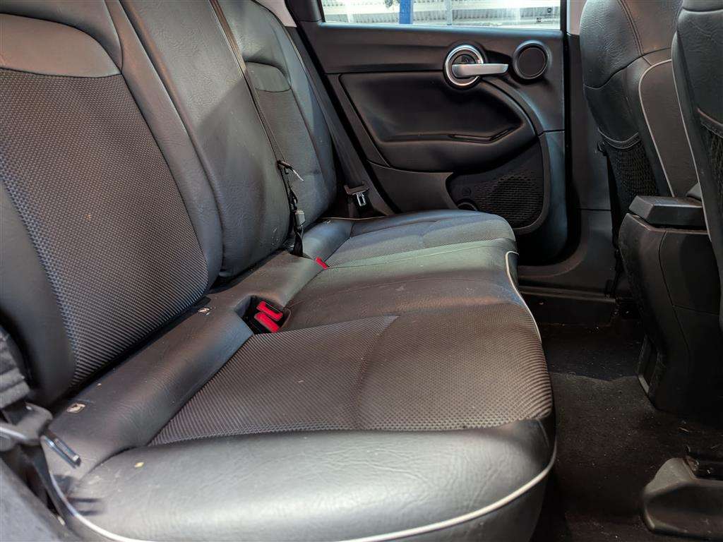 <p>2016 FIAT 500X CROSS + MULTIJET</p>