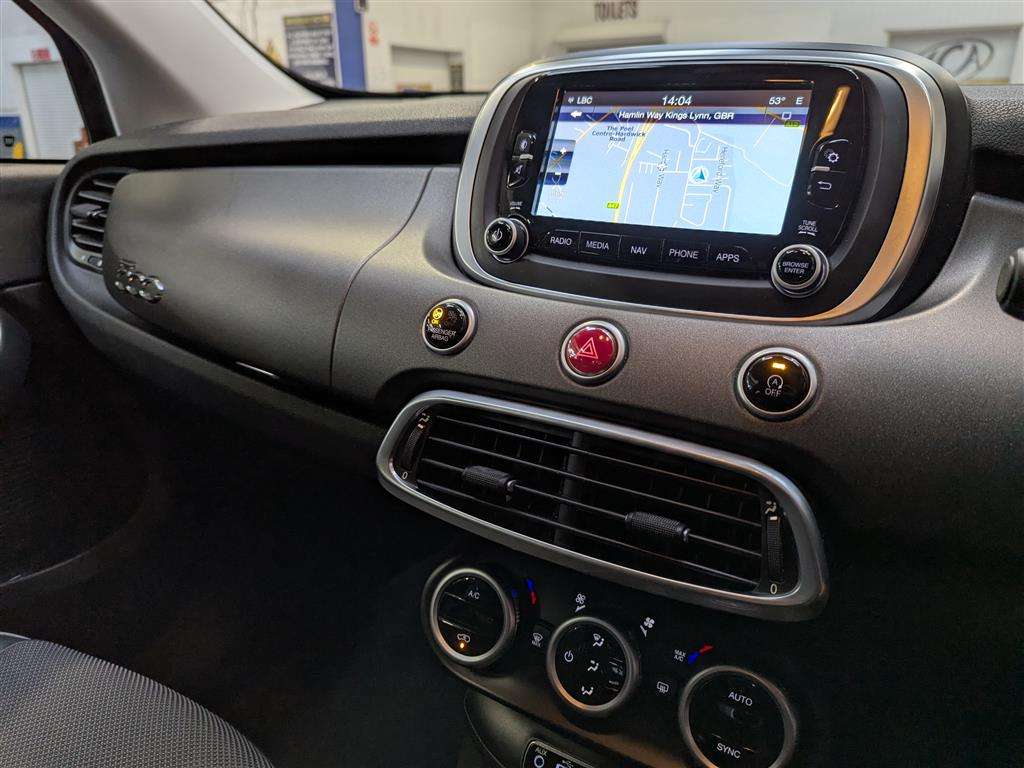 <p>2016 FIAT 500X CROSS + MULTIJET</p>