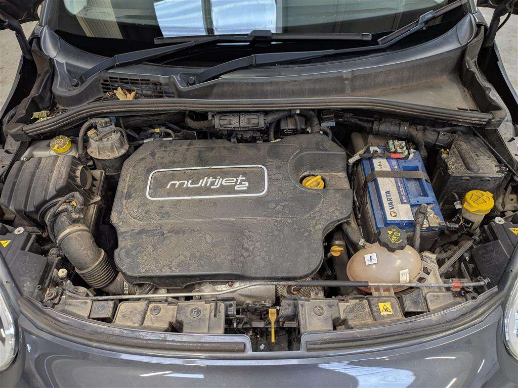 <p>2016 FIAT 500X CROSS + MULTIJET</p>