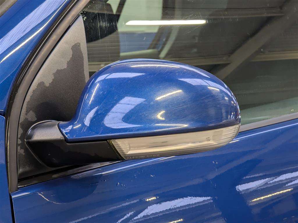 <p>2004 VOLKSWAGEN GOLF FSI SE</p>