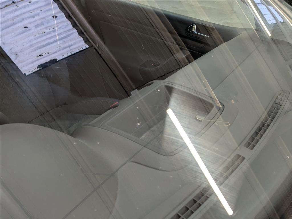 <p>2004 VOLKSWAGEN GOLF FSI SE</p>