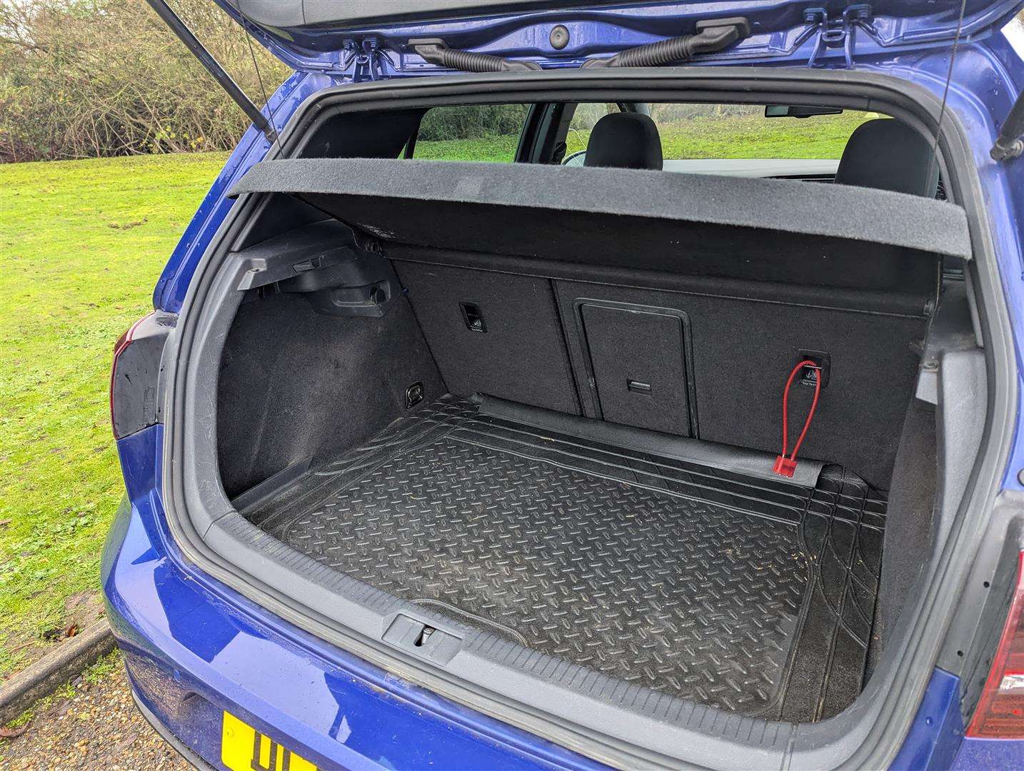 <p>2014 VOLKSWAGEN GOLF R DSG 1 x REG'D KEEPER</p>