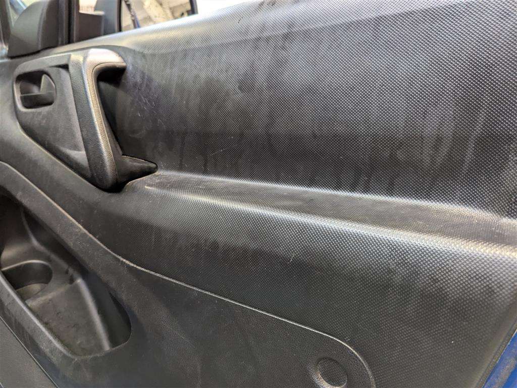 <p>2017 PEUGEOT PARTNER S L1 BLUE HDI</p>