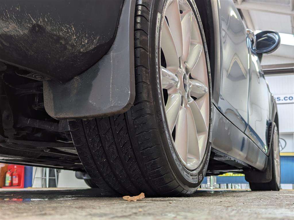 <p>2016 MINI CLUBMAN COOPER D AUTO</p>