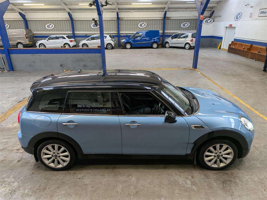 <p>2016 MINI CLUBMAN COOPER D AUTO</p>