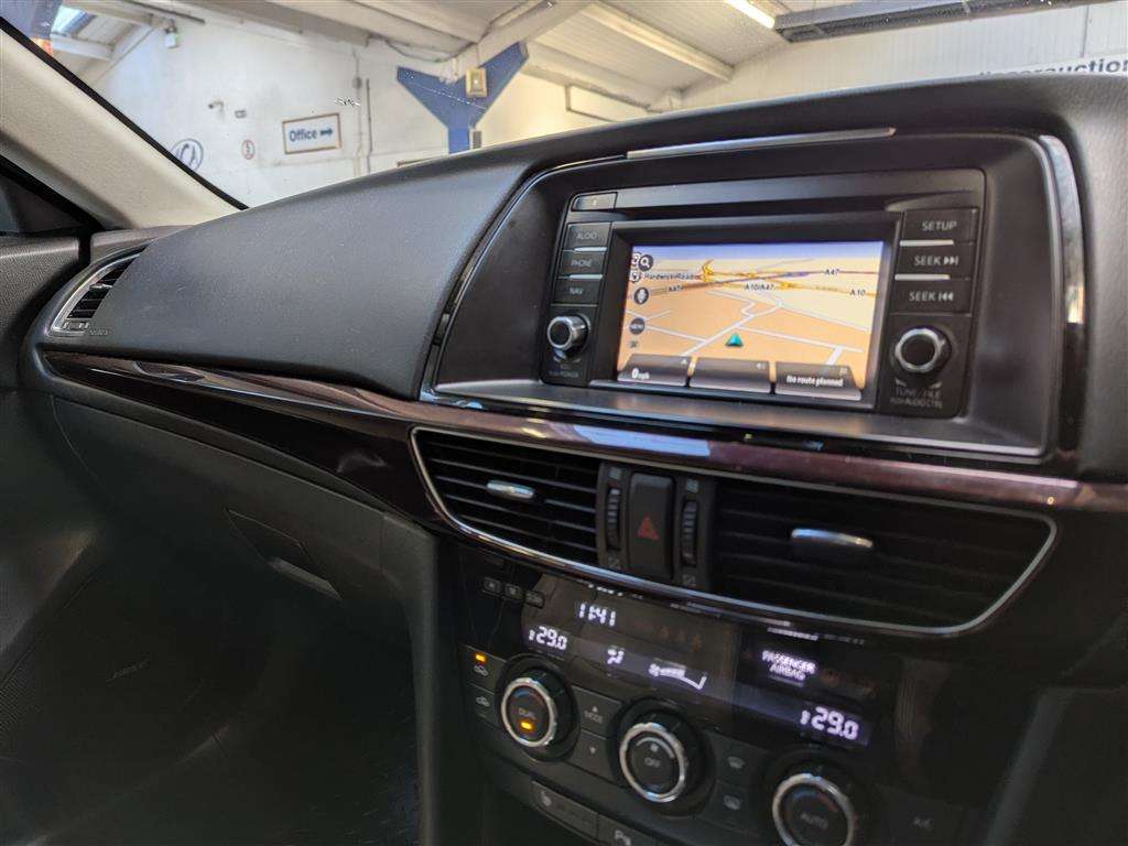 <p>2013 MAZDA 6 SPORT NAV D AUTO</p>