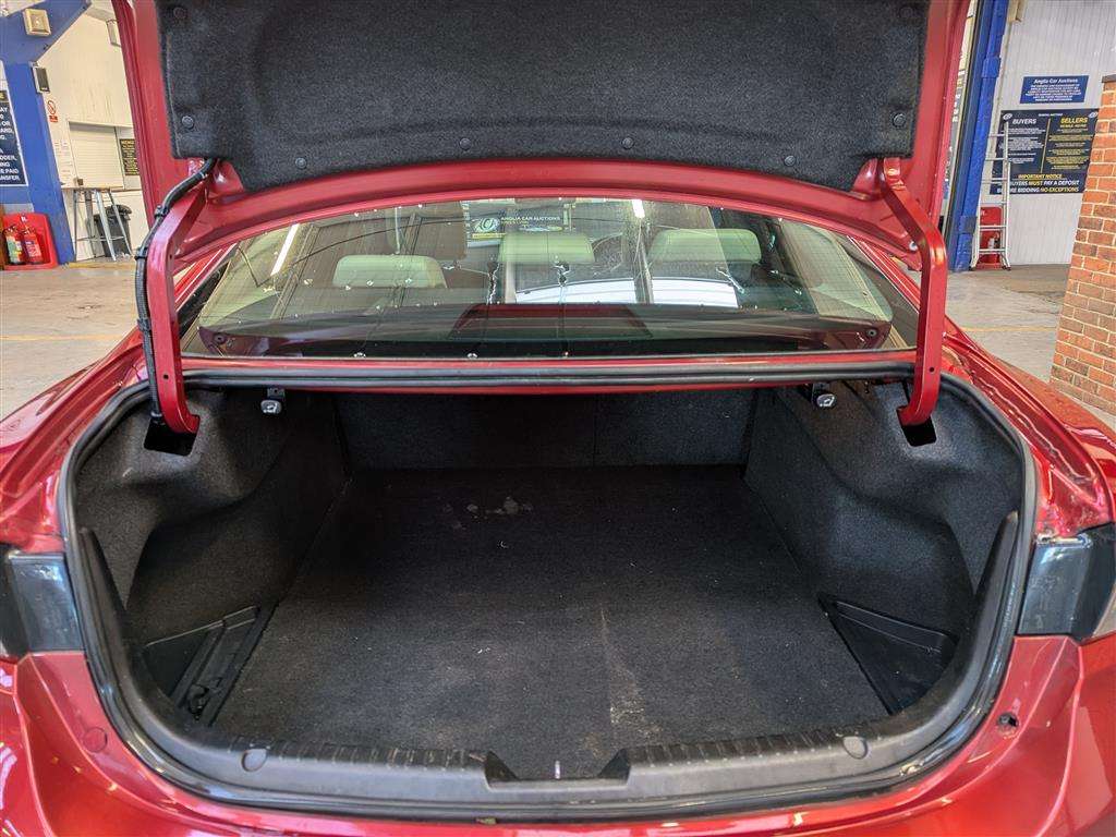 <p>2013 MAZDA 6 SPORT NAV D AUTO</p>