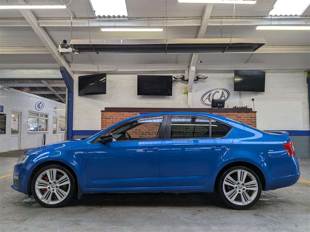 <p>2014 SKODA OCTAVIA VRS TDI CR</p>