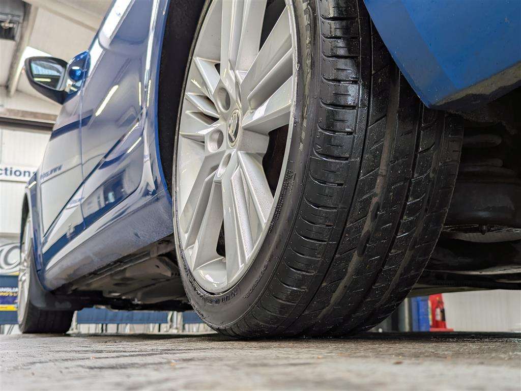 <p>2014 SKODA OCTAVIA VRS TDI CR</p>