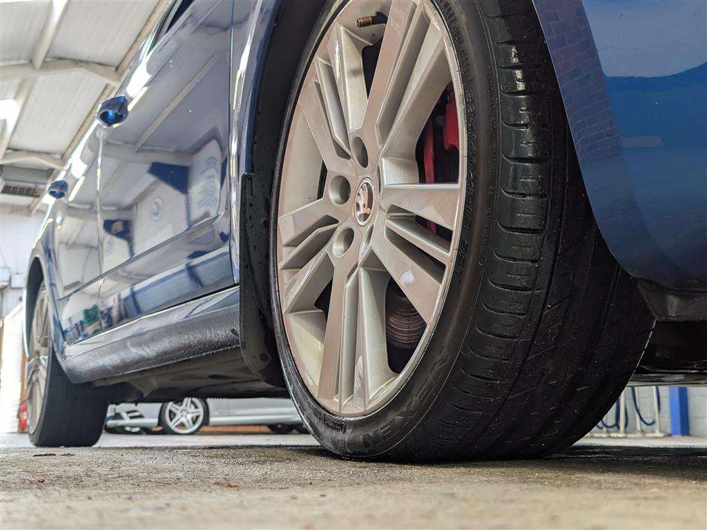 <p>2014 SKODA OCTAVIA VRS TDI CR</p>