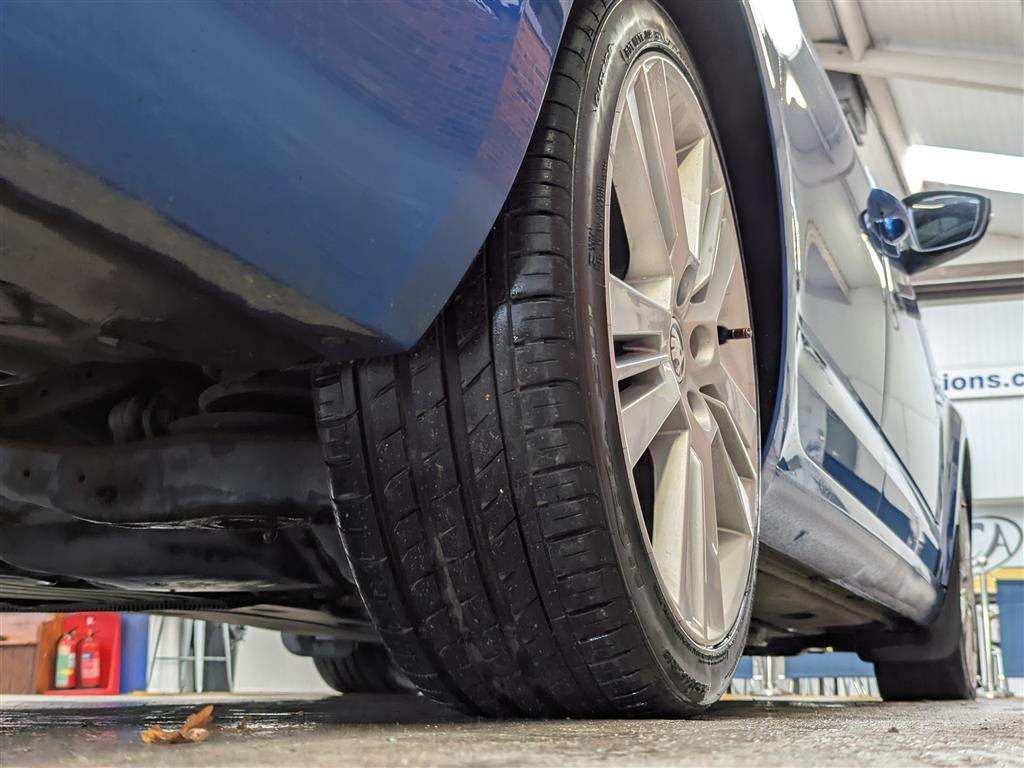 <p>2014 SKODA OCTAVIA VRS TDI CR</p>