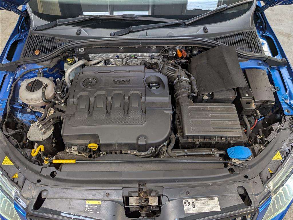 <p>2014 SKODA OCTAVIA VRS TDI CR</p>