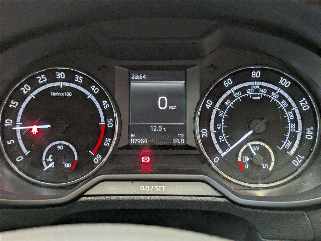 <p>2014 SKODA OCTAVIA VRS TDI CR</p>