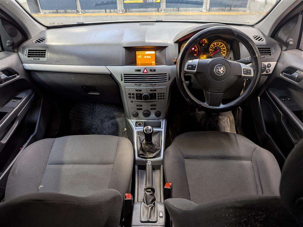 <p>2013 VAUXHALL ASTRA CLUB ECOFLEX</p>