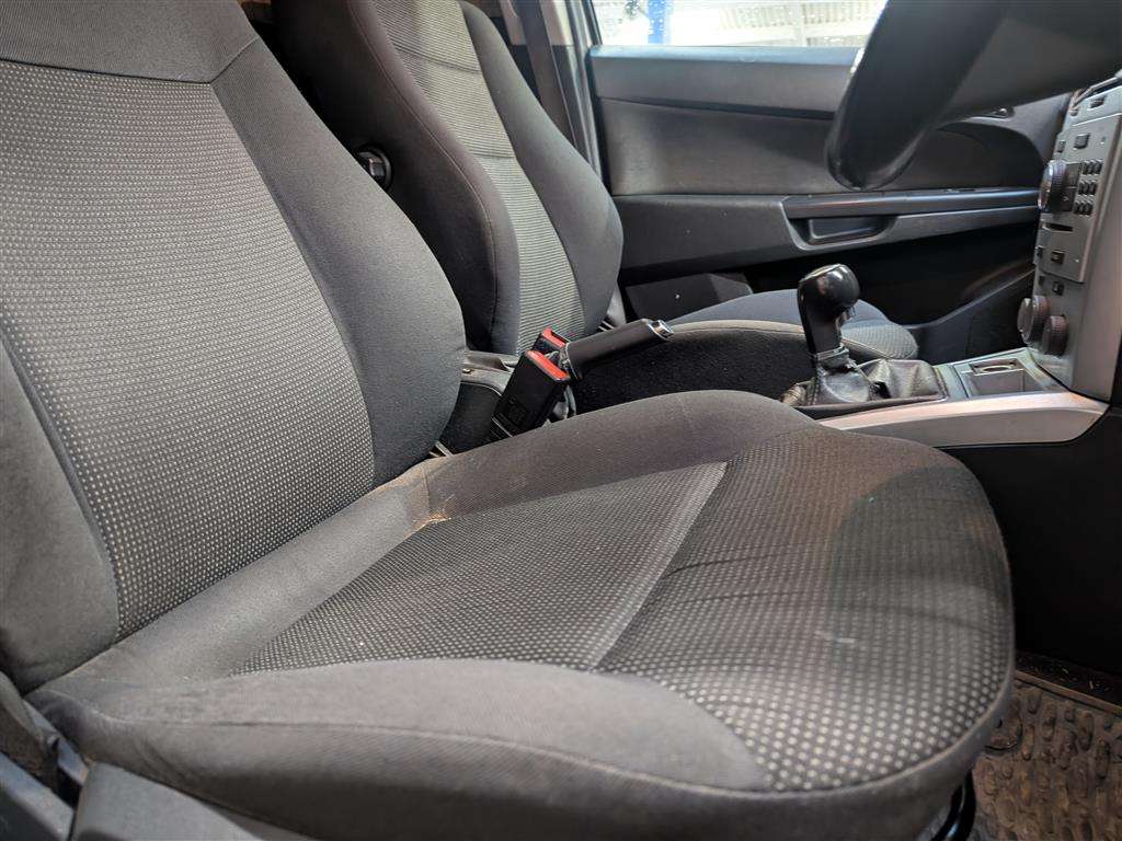 <p>2013 VAUXHALL ASTRA CLUB ECOFLEX</p>