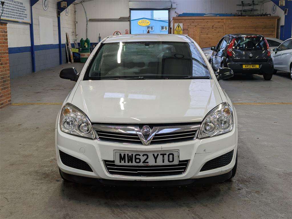 <p>2013 VAUXHALL ASTRA CLUB ECOFLEX</p>