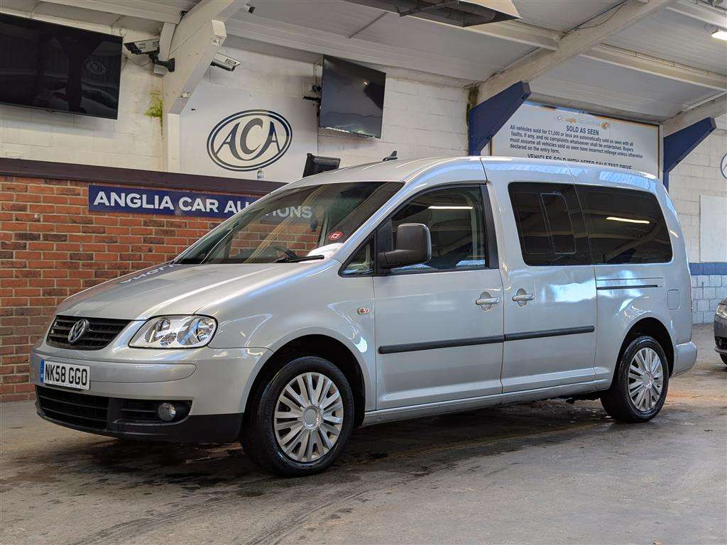 <p>2008 VOLKSWAGEN CADDY MAXI LIFE TDI SEMI-</p>